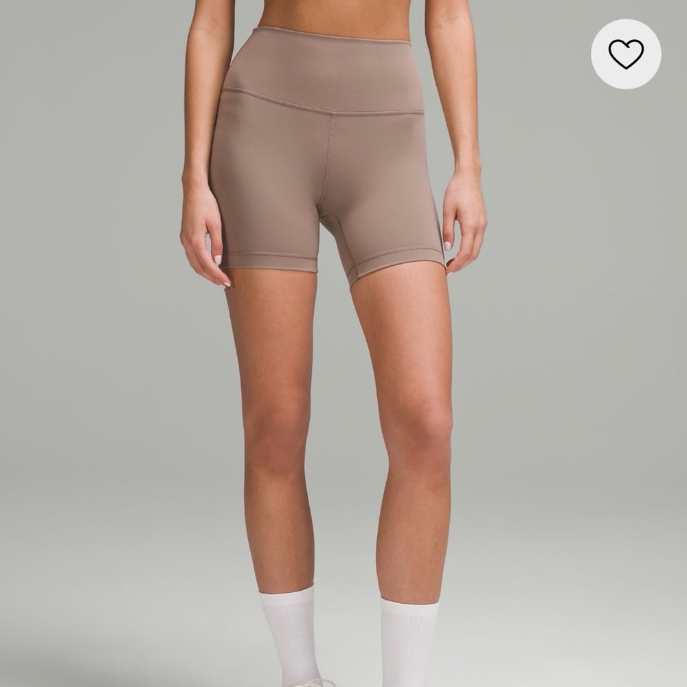Lululemon Wunder Train High-Rise Short 6"